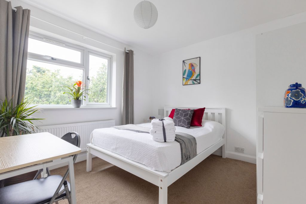 Room 5, 16 Ashbourne Avenue, Harrow
