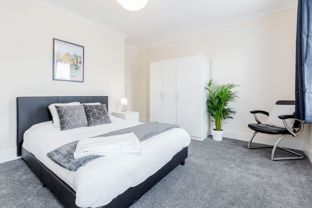 Room 2 – Feltham