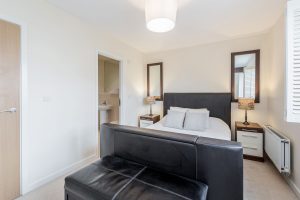 Room 2, Academy Place, Isleworth