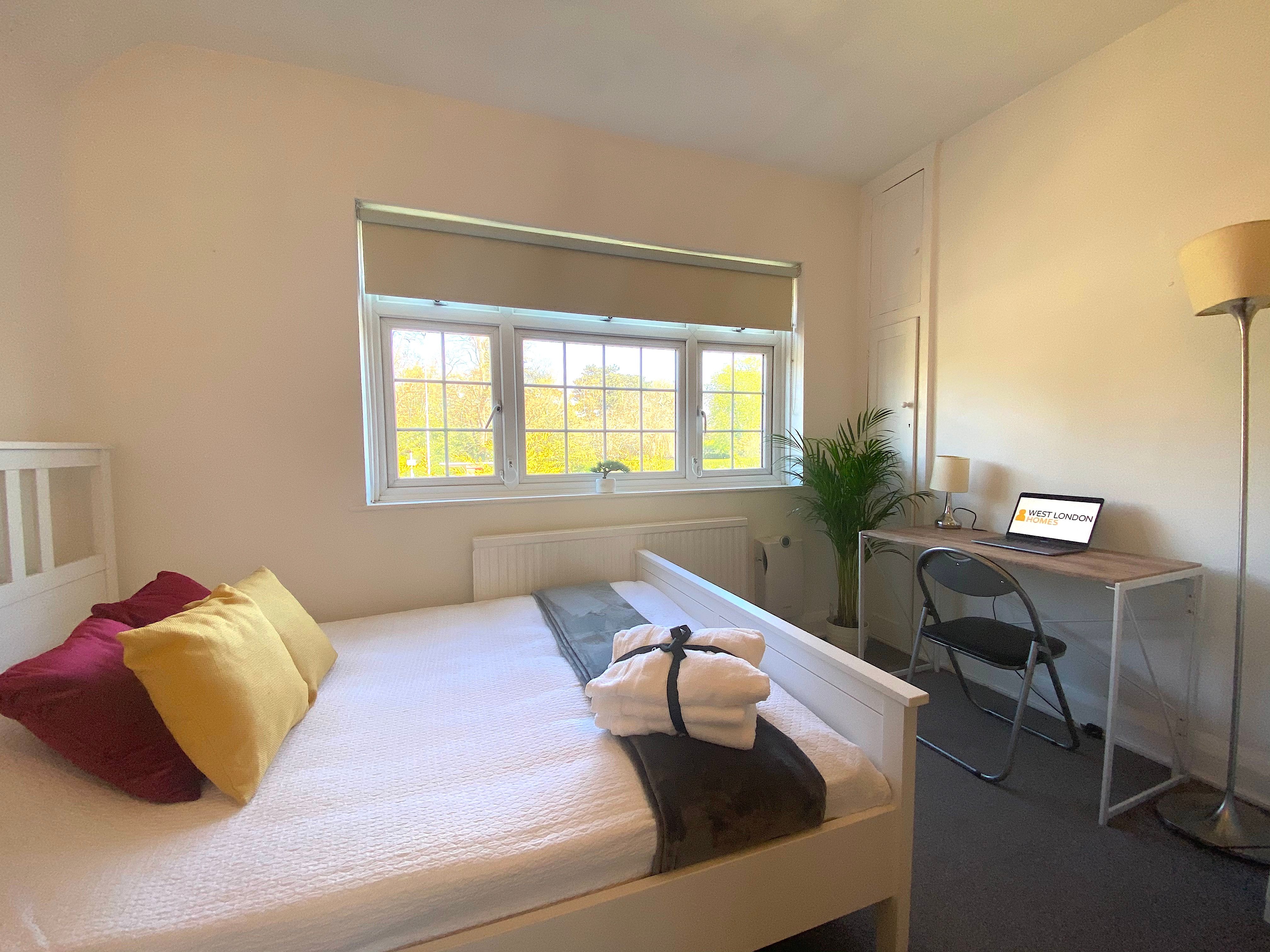 Room 5, Great West Road, Osterley
